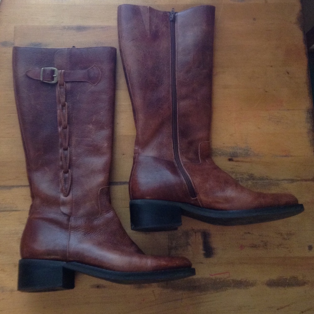 Leather boots